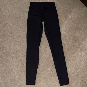 lululemon wunder under. Size 6. 28”